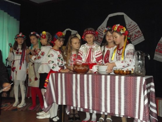 «Українські вечорниці». «Українські вечорниці».