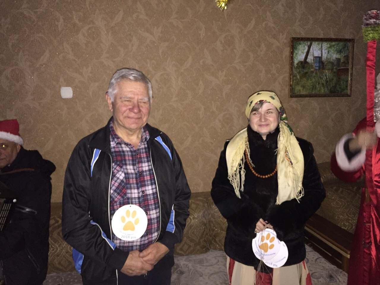 Від хати до хати ходили щедрувати... Від хати до хати ходили щедрувати...