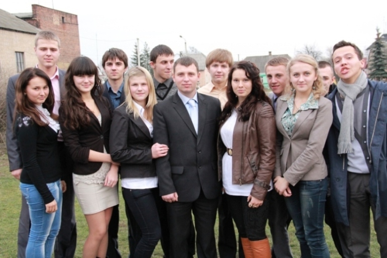 Випускники 2013 року Випускники 2013 року