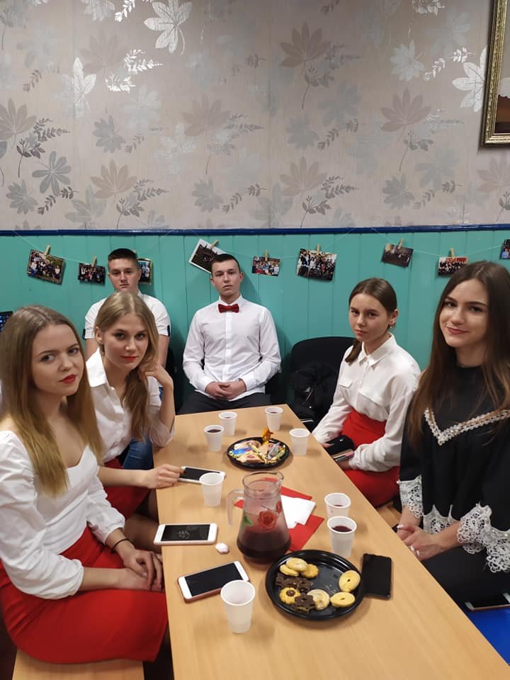 Зустріч випускників Зустріч випускників
