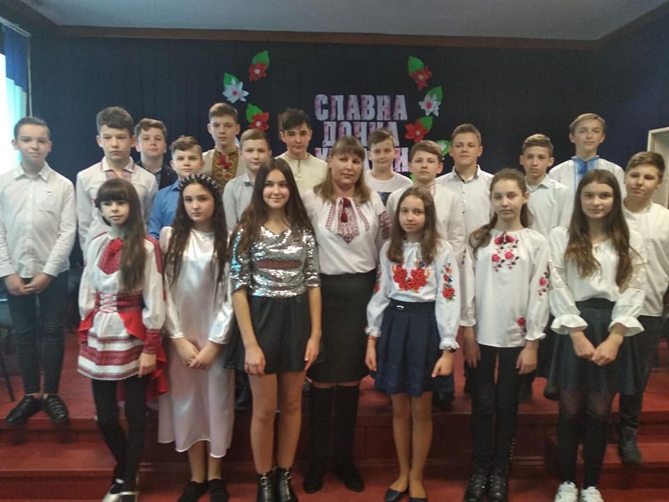 Година поезії "Славна дочка України" Година поезії "Славна дочка України"
