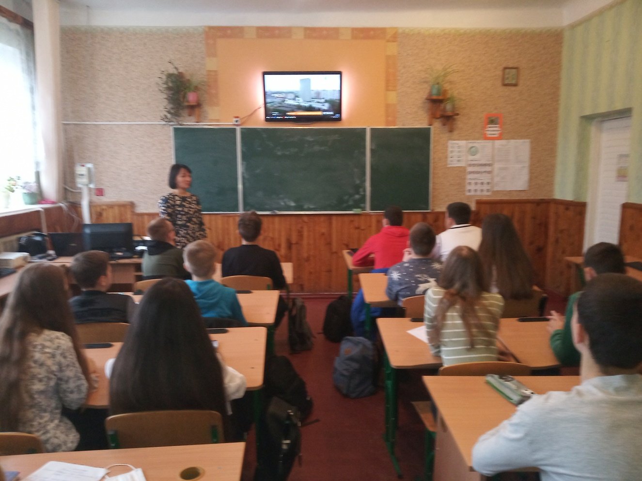 Дев’ятикласники писали Диктант національної єдності Дев’ятикласники писали Диктант національної єдності