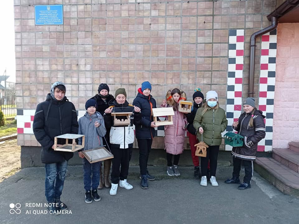 Учні нашого закладу долучились до акції «Нагодуй птахів взимку» Учні нашого закладу долучились до акції «Нагодуй птахів взимку»